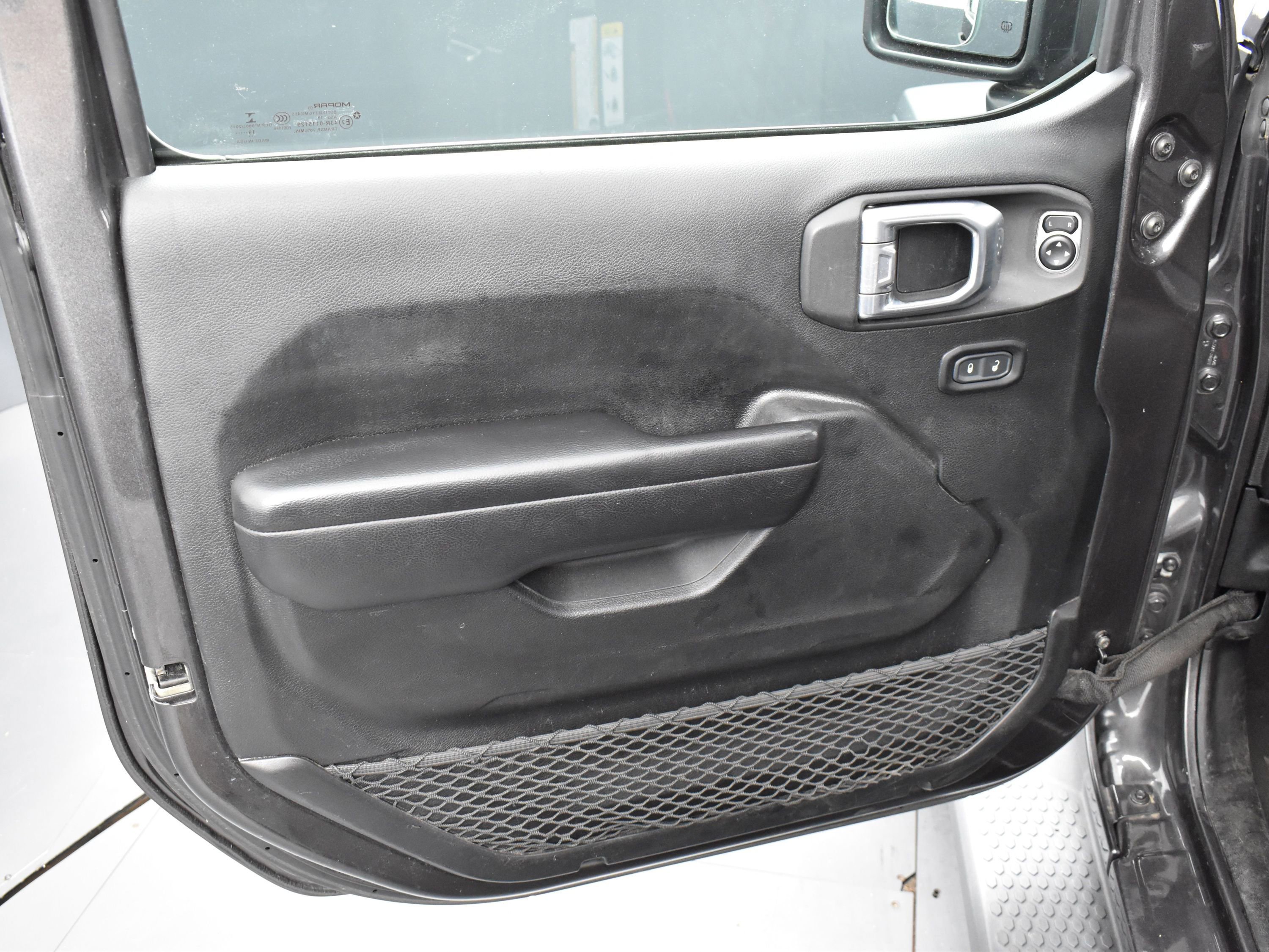 Used 2020 Jeep Wrangler Unlimited Sport S image 9