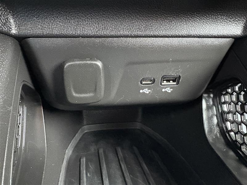 Used 2025 Chevrolet TrailBlazer LT image 16