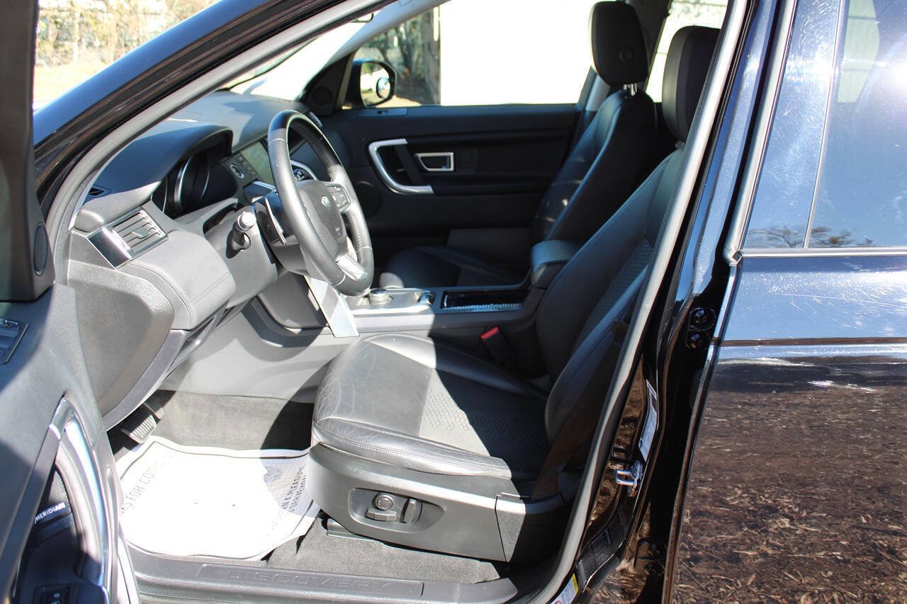 Used 2018 Land Rover Discovery Sport SE image 14