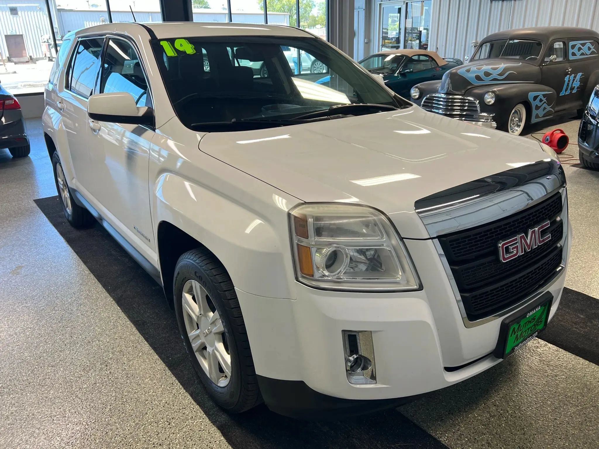 Used 2014 GMC Terrain SLE FWD image 2
