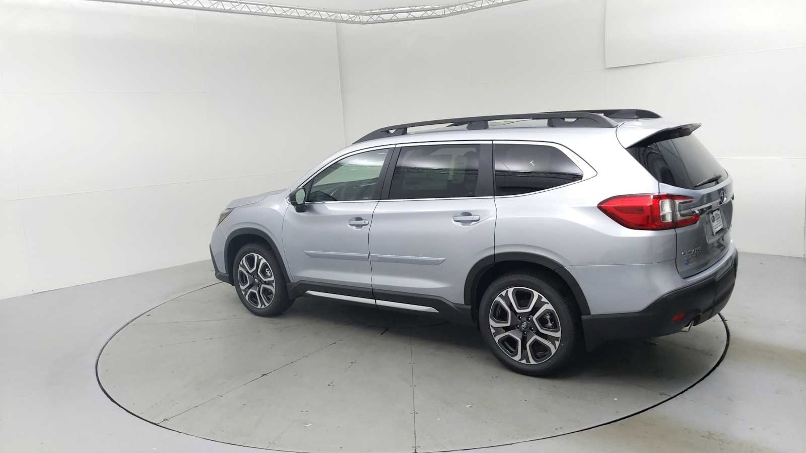 New 2025 Subaru Ascent Limited image 7