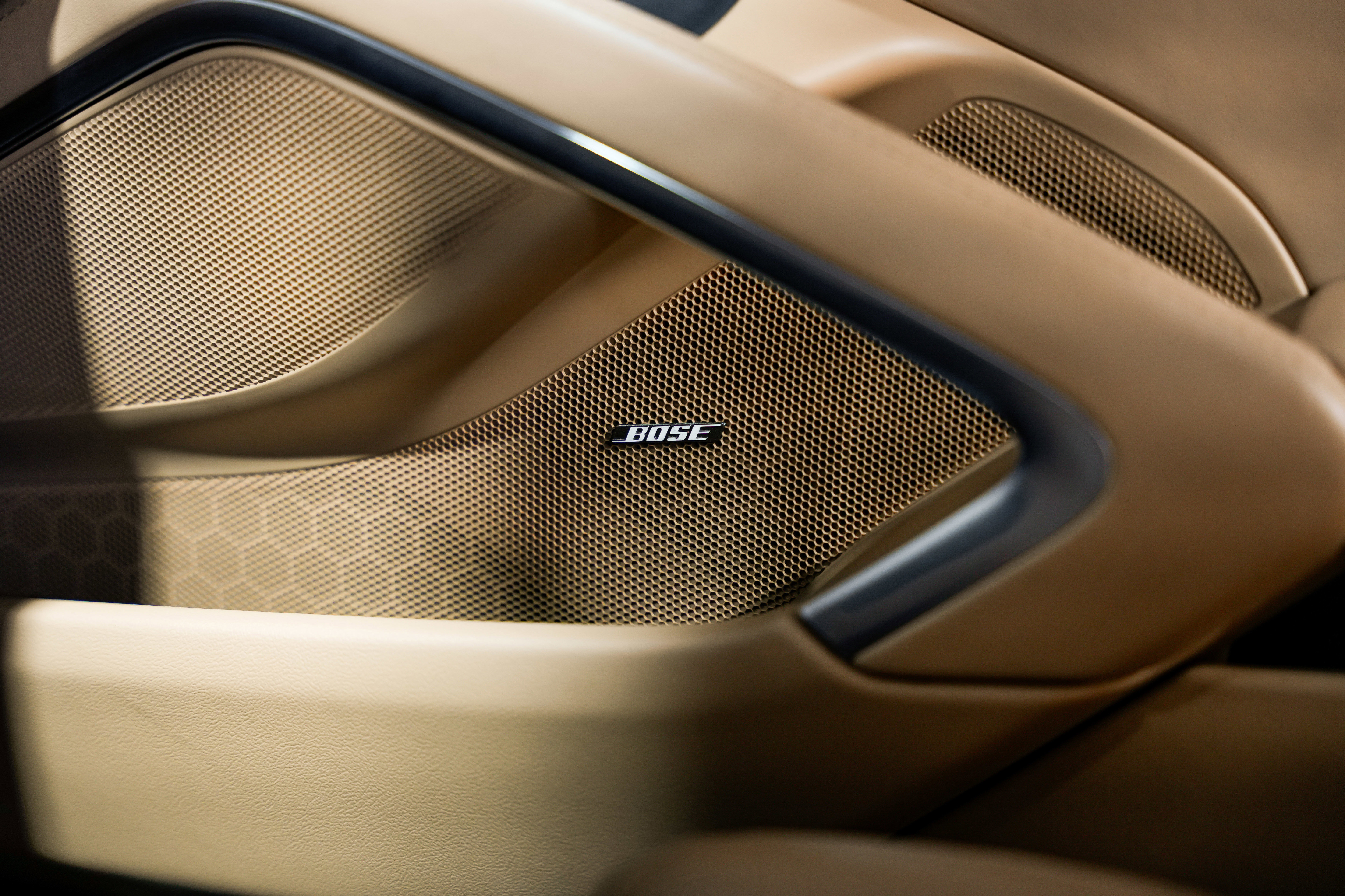 Used 2018 Porsche 911 Turbo image 19