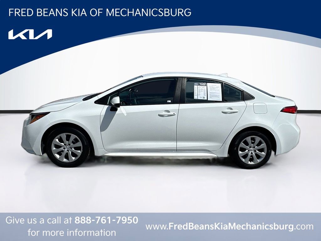 Used 2021 Toyota Corolla LE FWD image 4