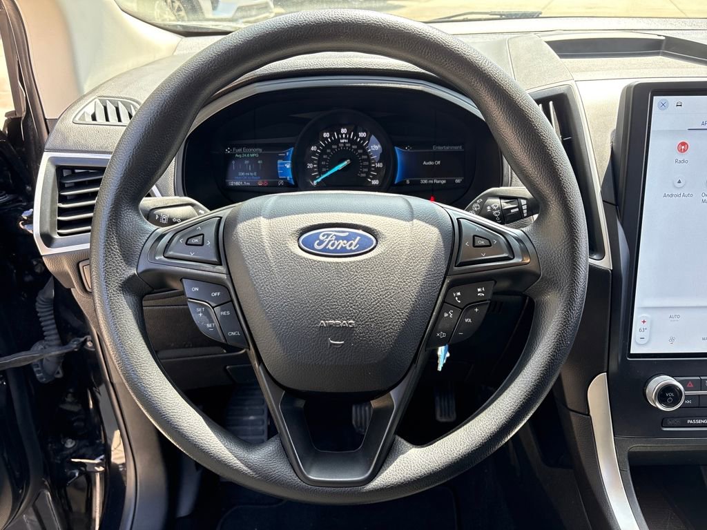 Used 2024 Ford Edge SE w/ Black Appearance Package image 17