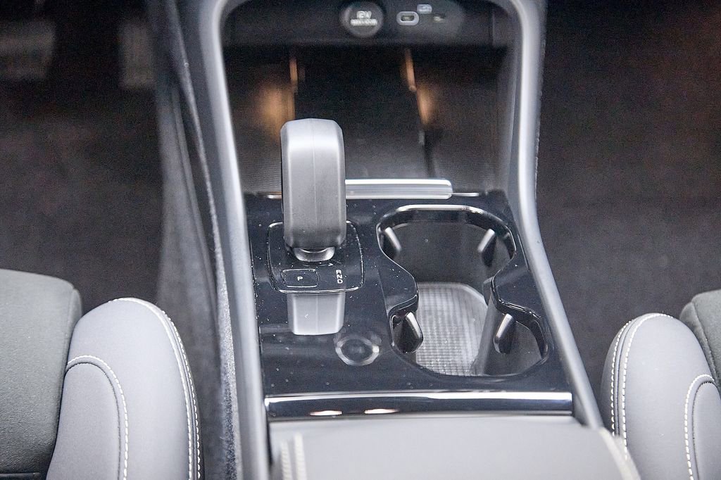 Certified 2023 Volvo C40 P8 Recharge Ultimate image 28