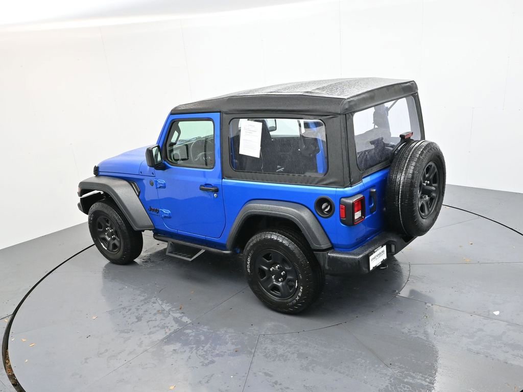 Used 2025 Jeep Wrangler Sport image 22