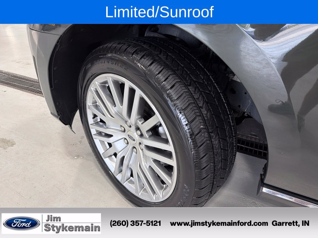 Used 2023 Ford Expedition Limited AWD/4WD image 2