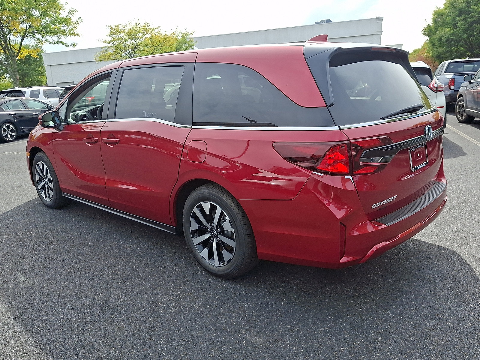 New 2027 Honda Odyssey EX-L image 3