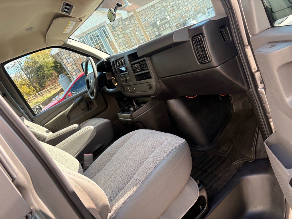 Used 2012 Chevrolet Express 3500 LT w/ LT Preferred Equipment Group image 28