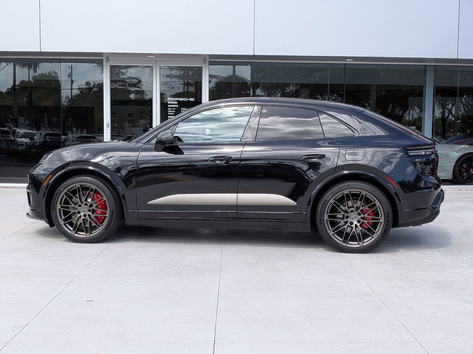 New 2026 Porsche Macan Turbo Electric AWD/4WD video 2