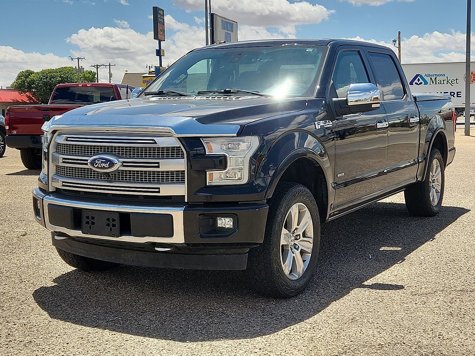 Used 2016 Ford F150 Platinum w/ Equipment Group 701A Luxury AWD/4WD image 1