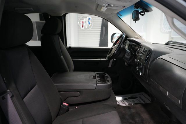 Used 2011 GMC Sierra 1500 SLE w/ Power Tech Package image 18