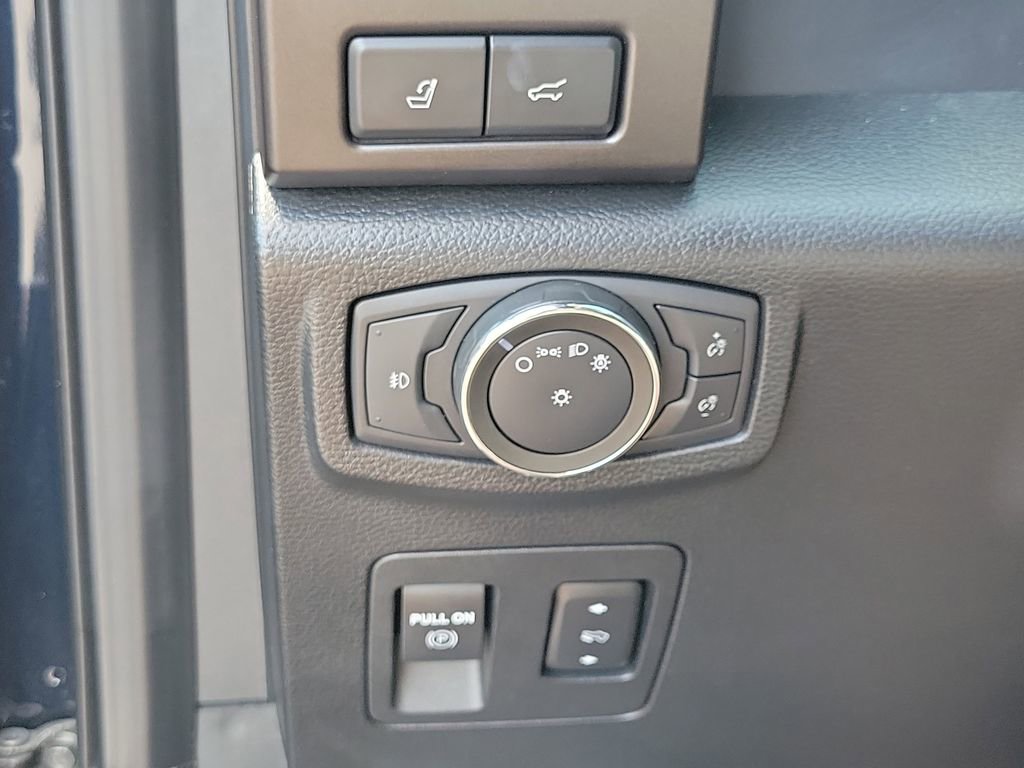 Used 2021 Ford Expedition Limited RWD image 30