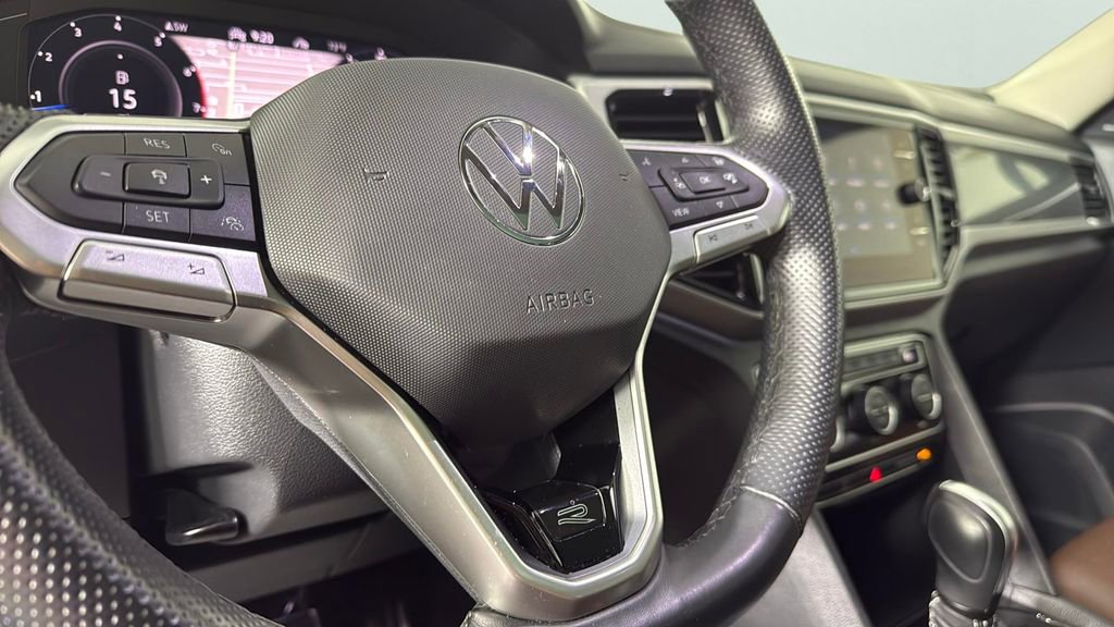 Used 2022 Volkswagen Atlas SEL Premium image 20