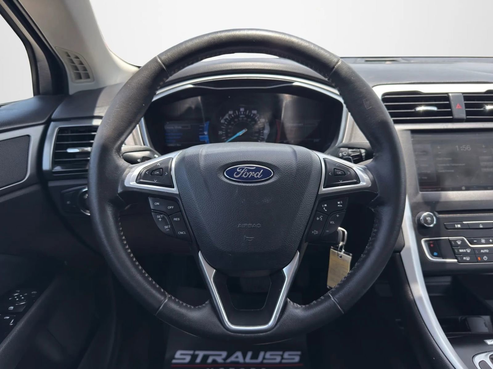 Used 2016 Ford Fusion SE AWD/4WD image 17