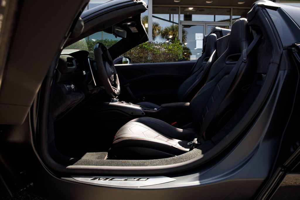 Used 2023 Maserati MC20 Spyder image 17