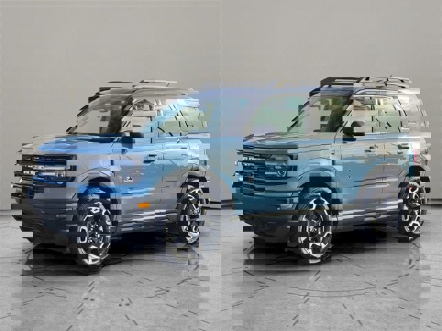 Certified 2022 Ford Bronco Sport Outer Banks w/ Tech Package image 3