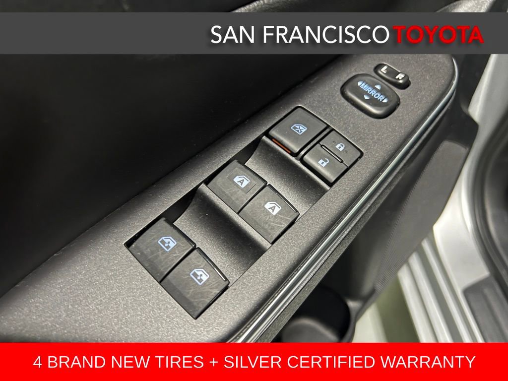 Certified 2016 Toyota Camry SE image 31