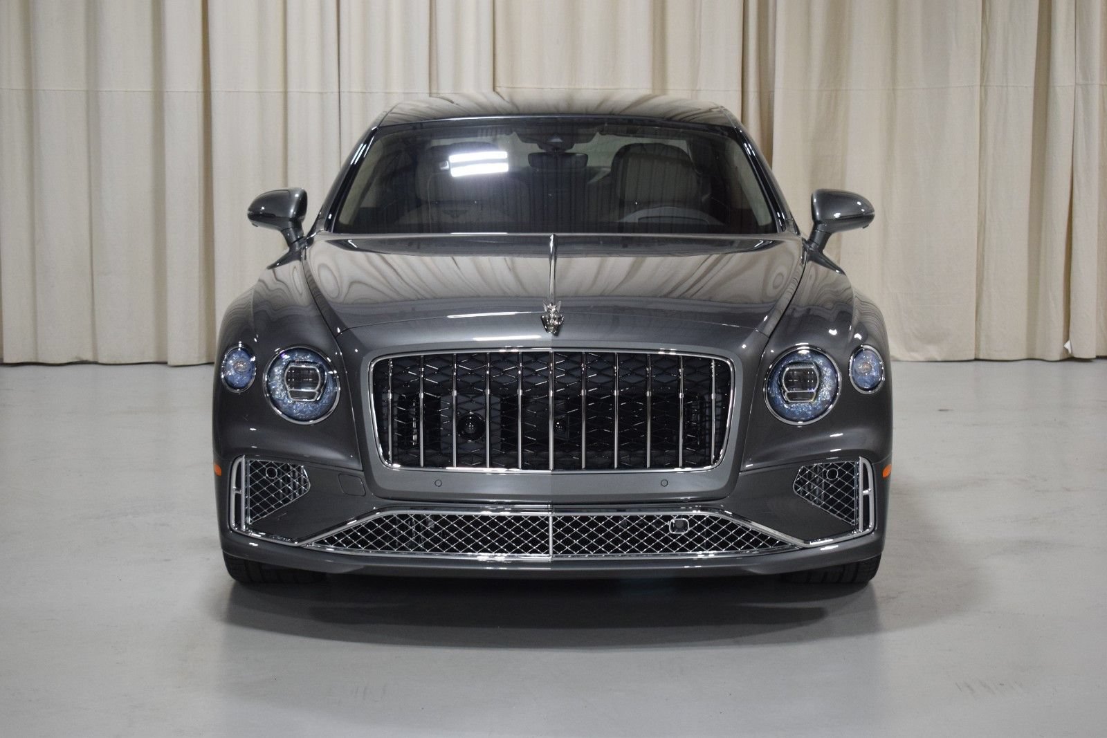 New 2026 Bentley Flying Spur Plug-In Hybrid AWD/4WD image 11