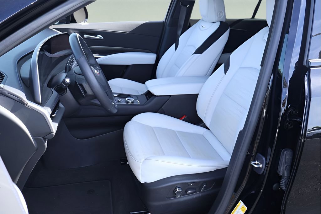 Certified 2024 Cadillac XT4 Sport image 11