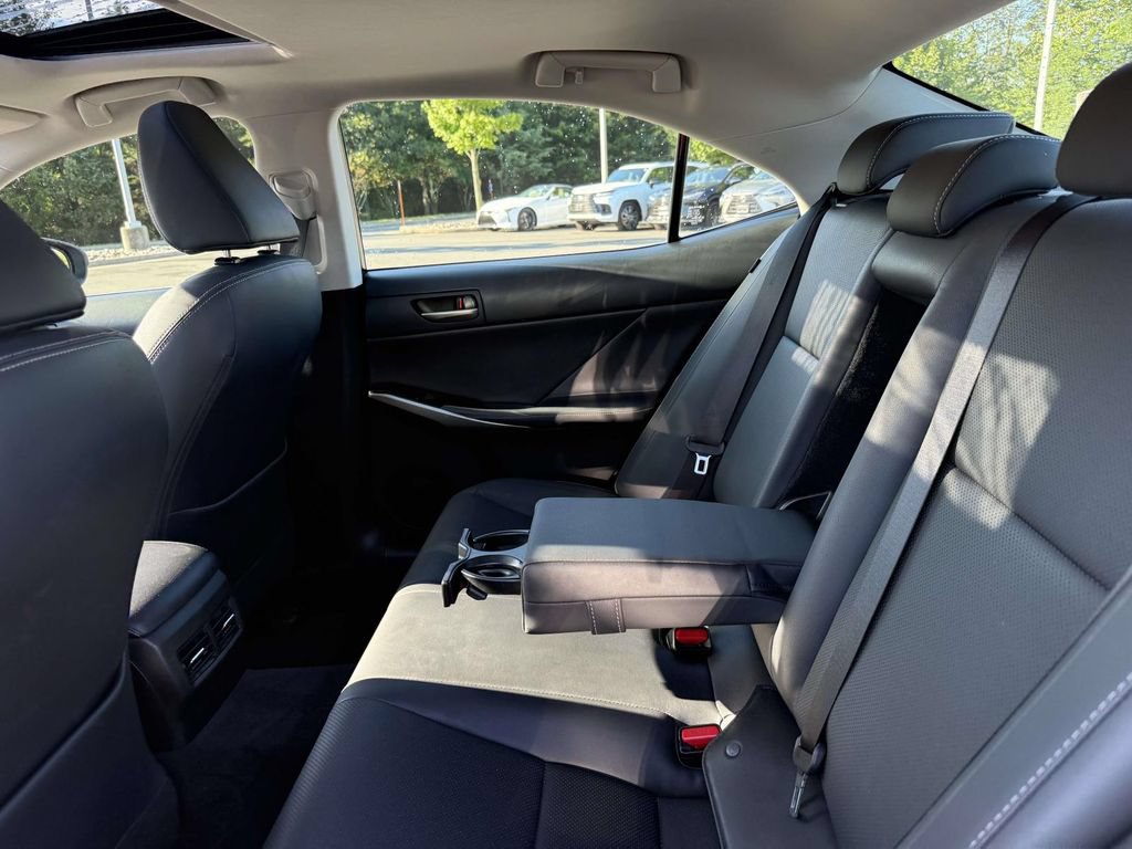 Used 2019 Lexus IS 300 AWD w/ Navigation Package image 16