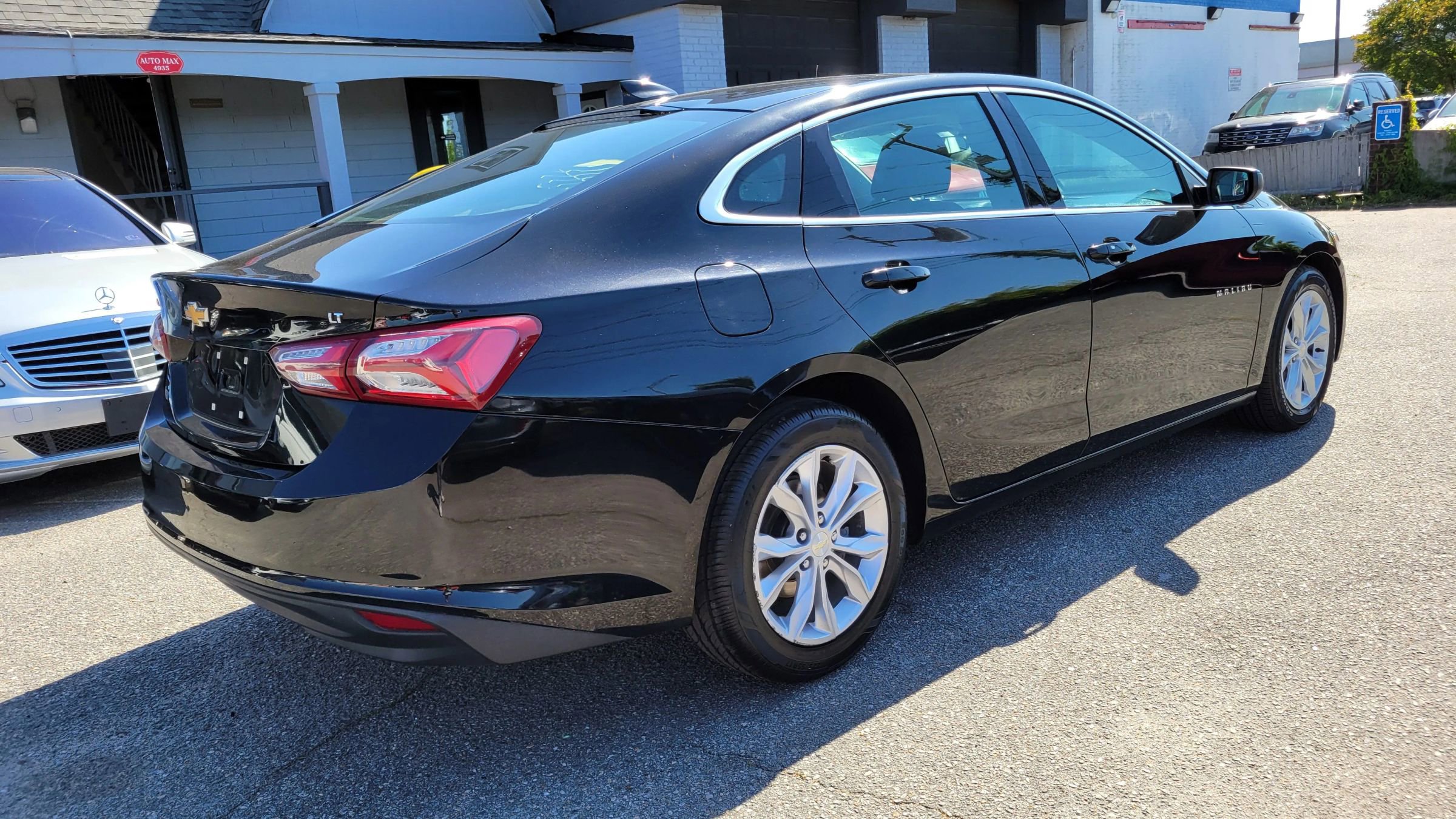 Used 2019 Chevrolet Malibu LT FWD image 5