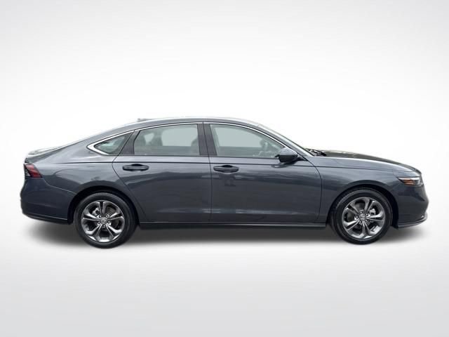 Used 2024 Honda Accord EX image 7