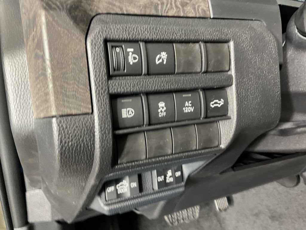 New 2026 Toyota Tacoma Limited AWD/4WD image 16