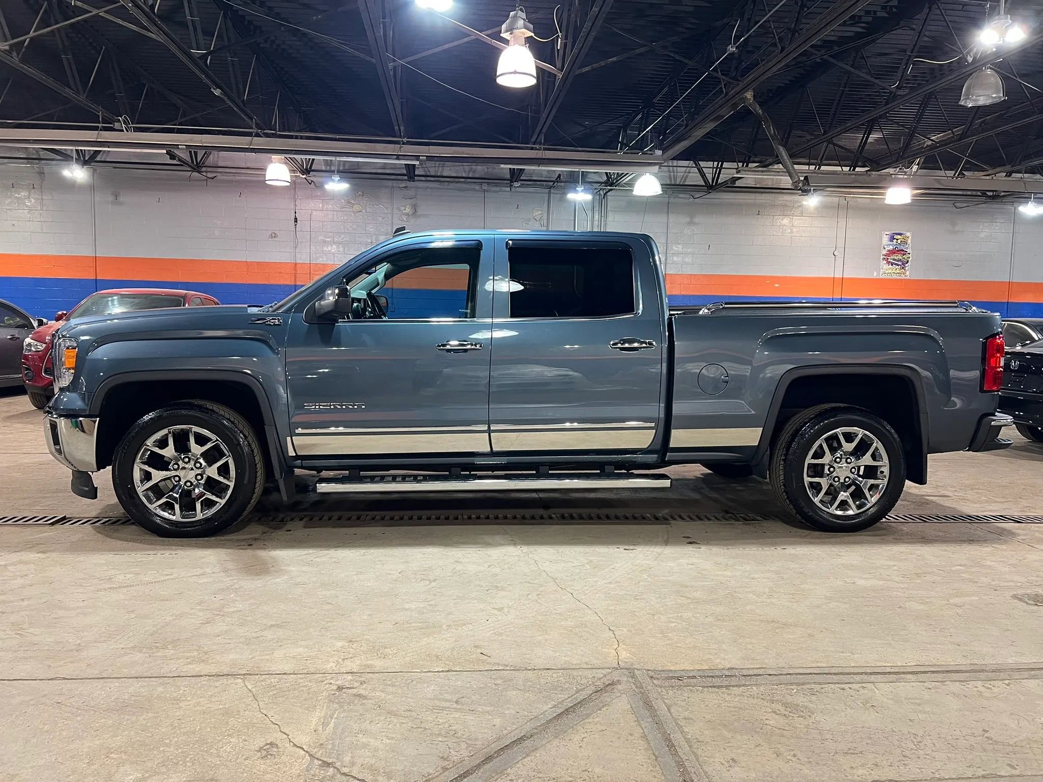 Used 2014 GMC Sierra 1500 SLT w/ SLT Crew Cab Value Package image 7