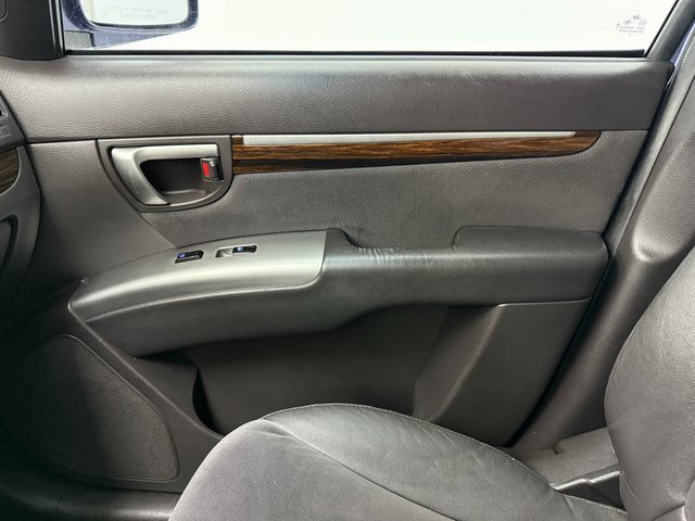 Used 2010 Hyundai Santa Fe SE image 24