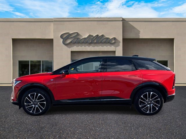 Certified 2025 Cadillac Optiq Sport 1 image 10