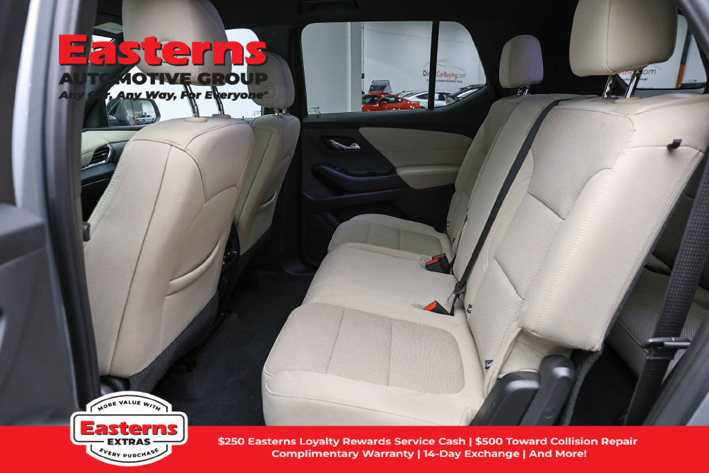 Used 2023 Chevrolet Traverse LS FWD image 22