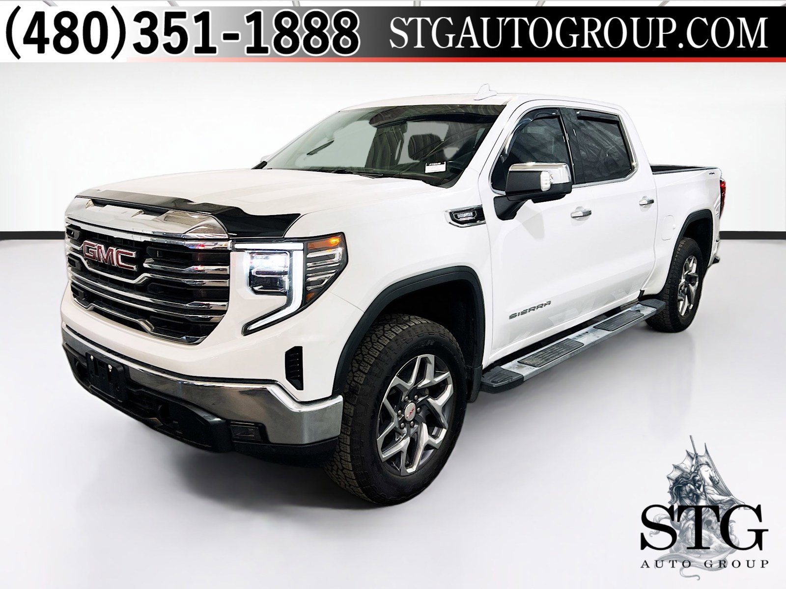 Used 2022 GMC Sierra 1500 SLT AWD/4WD image 1
