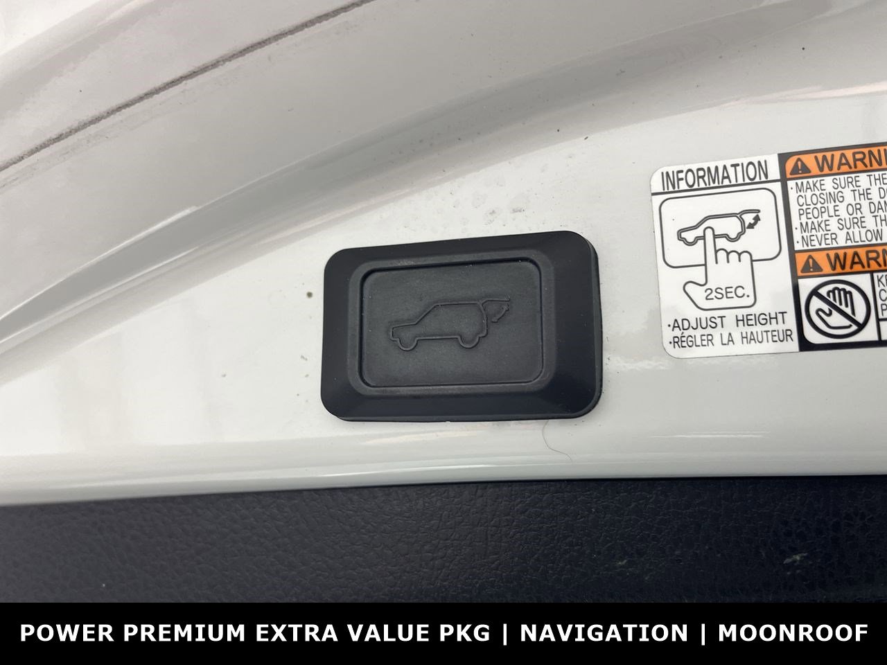 Used 2018 Toyota RAV4 XLE FWD image 26