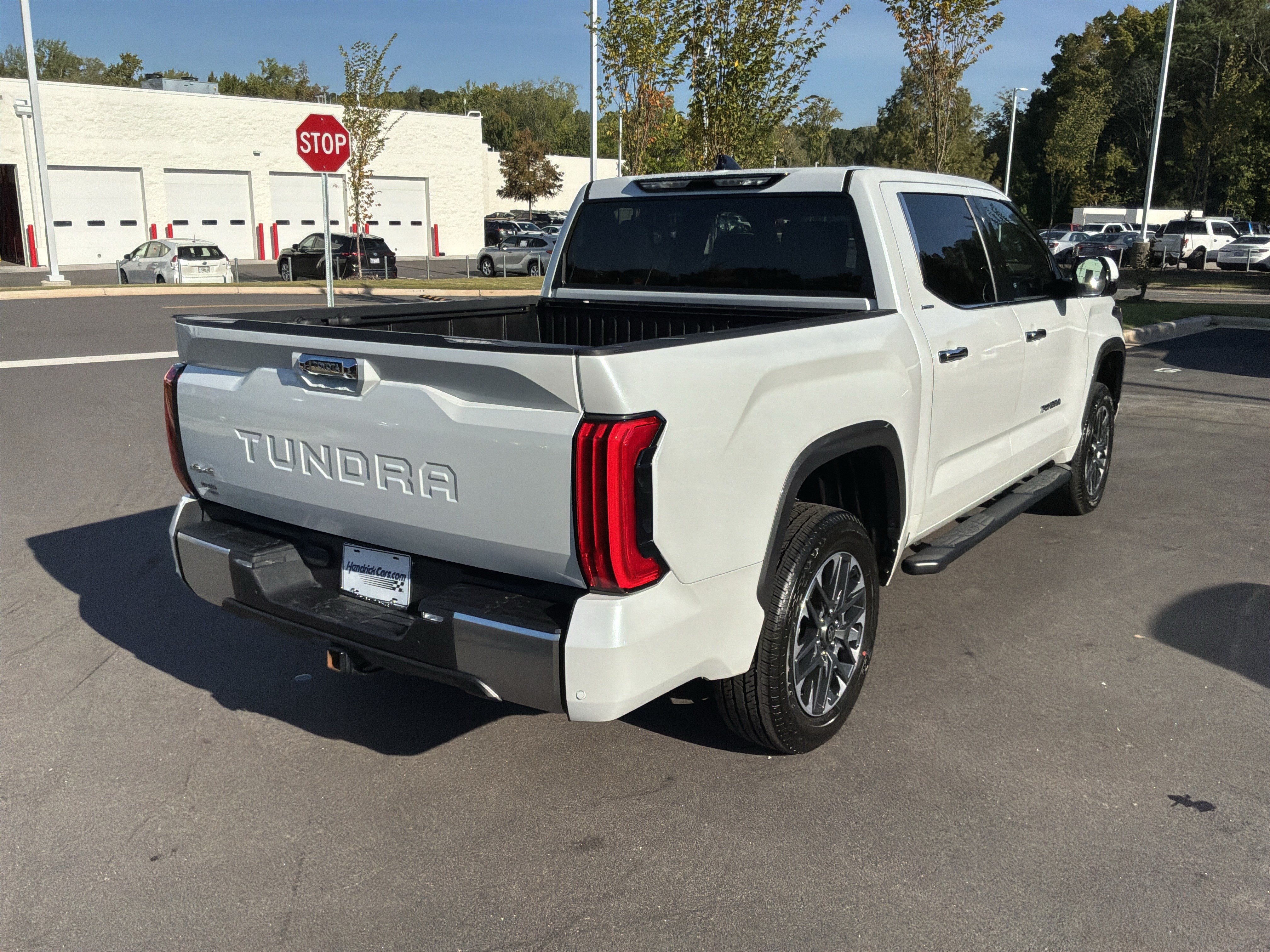 Used 2023 Toyota Tundra Limited w/ Power Package AWD/4WD image 10