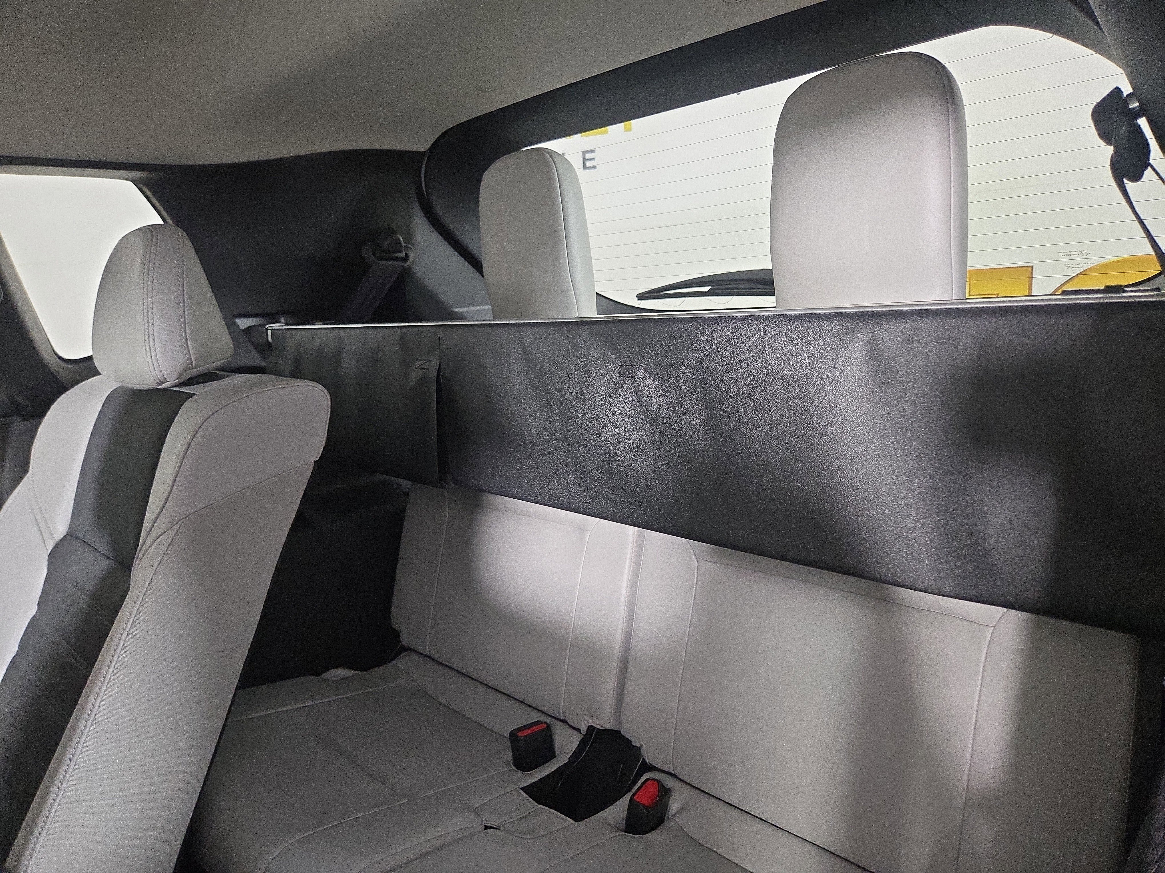 New 2025 Mitsubishi Outlander SE image 12