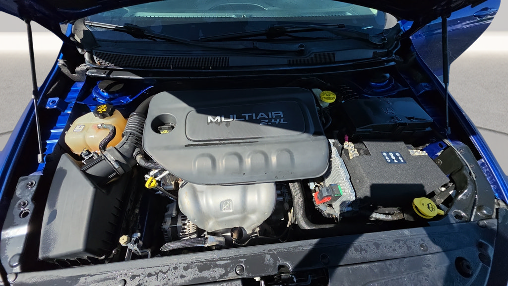 Used 2017 Chrysler 200 Limited Platinum FWD image 25