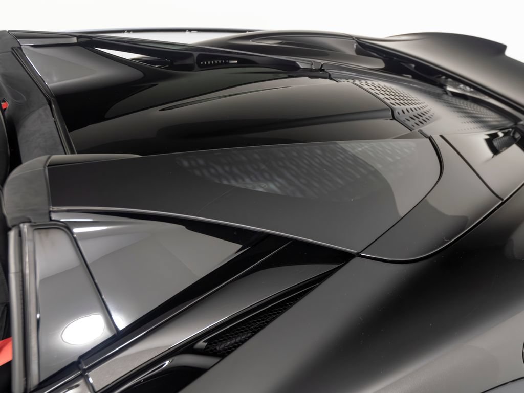 Used 2025 McLaren 750S Spider RWD image 44
