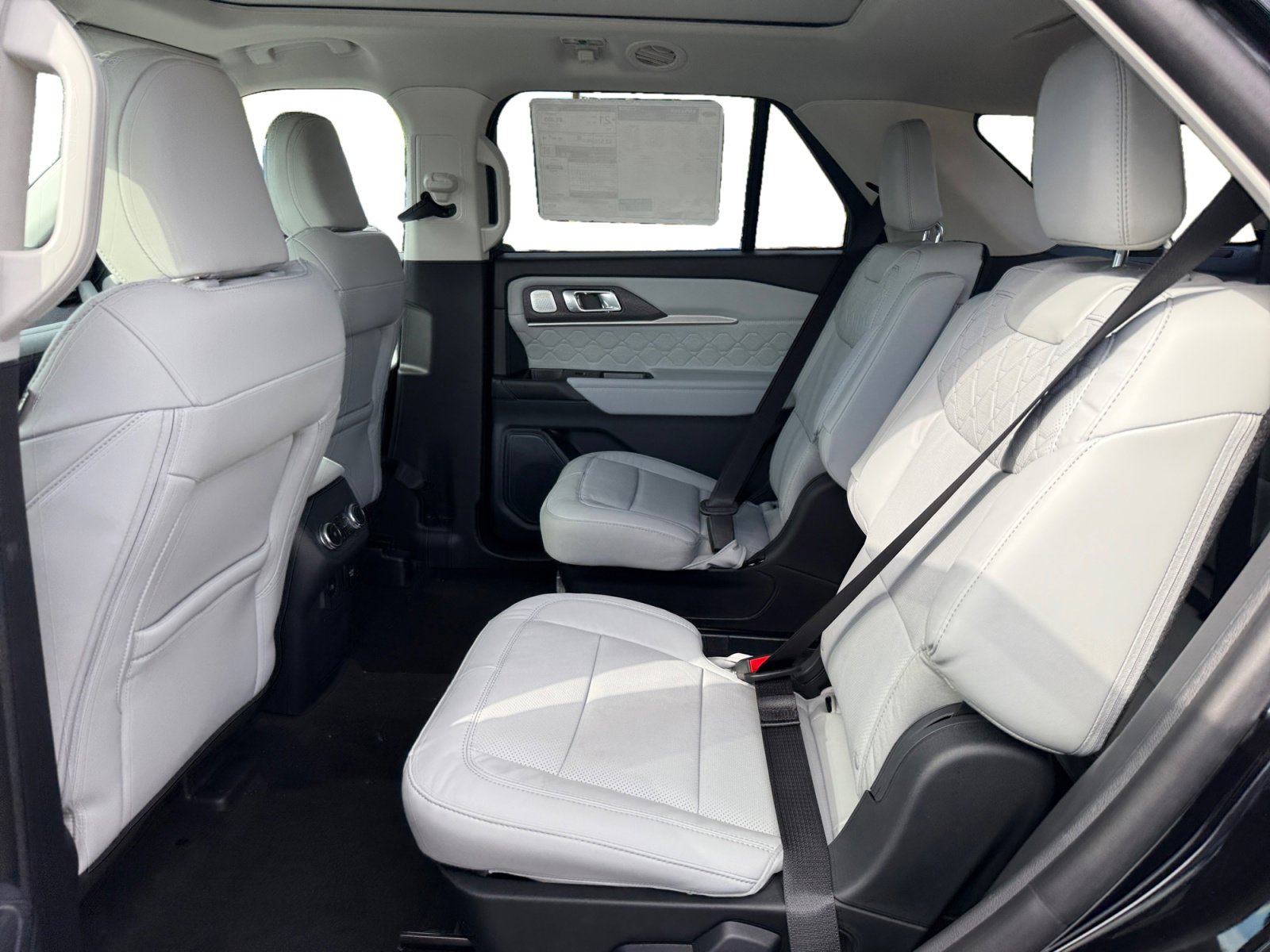 New 2025 Ford Explorer Platinum w/ Ultimate Package image 16
