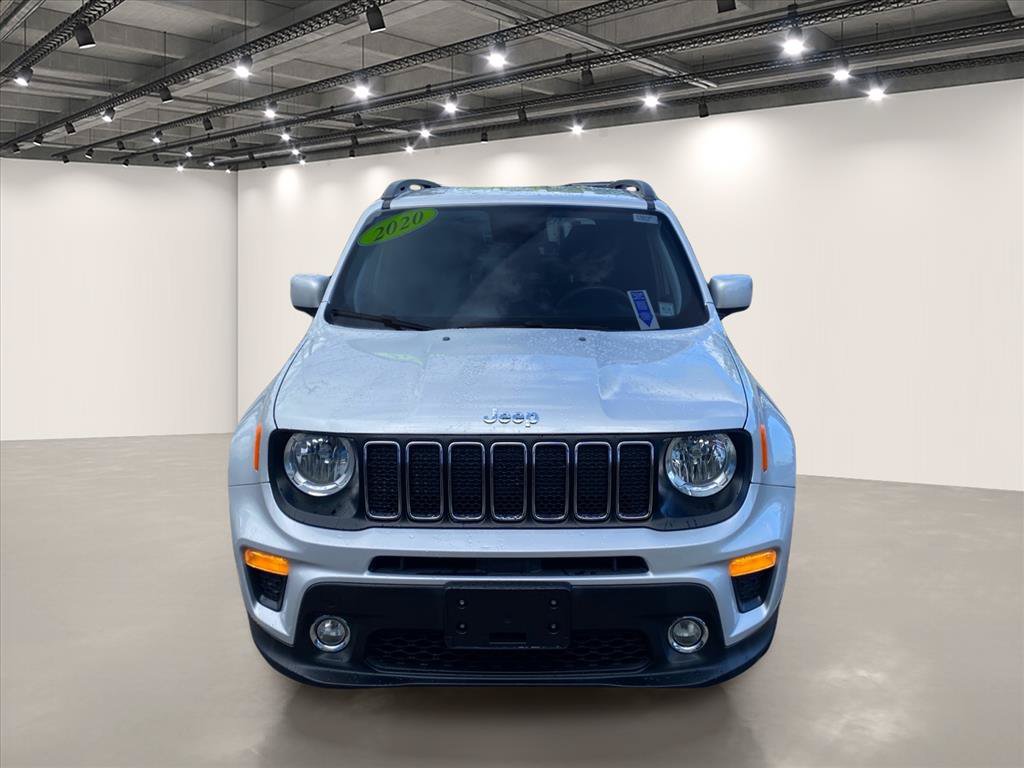 Used 2020 Jeep Renegade Latitude AWD/4WD image 2