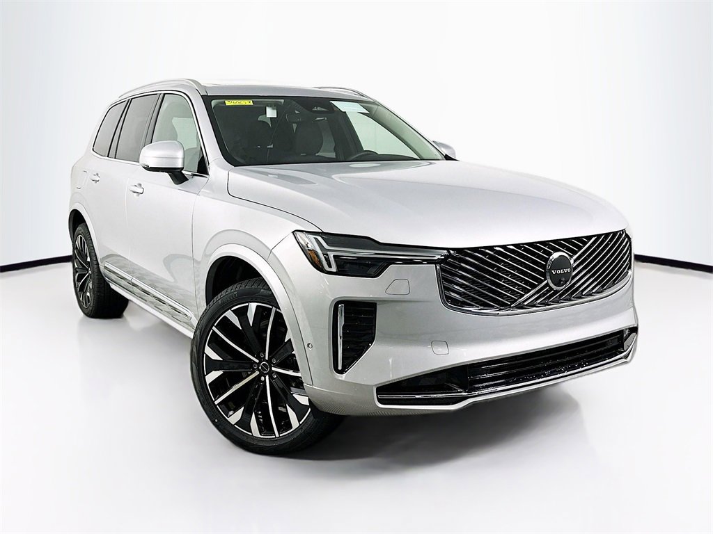 Used 2025 Volvo XC90 B5 Plus w/ Protection Package Premier image 1