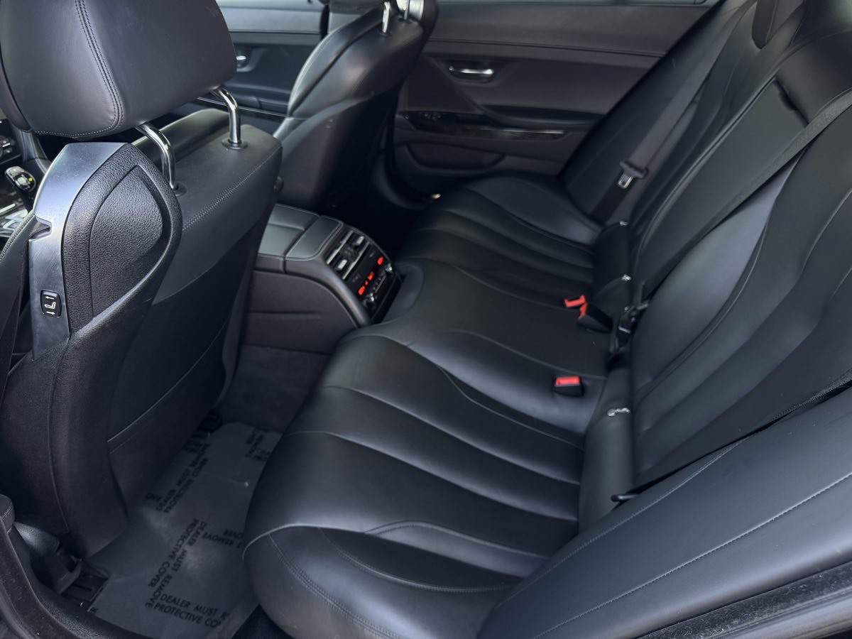 Used 2019 BMW 640i Gran Coupe w/ Executive Package RWD image 18
