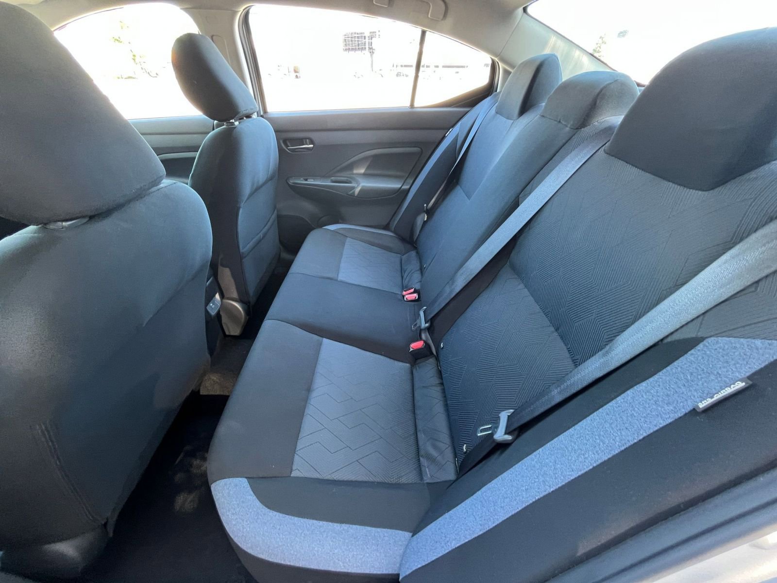Used 2025 Nissan Versa SV FWD image 23