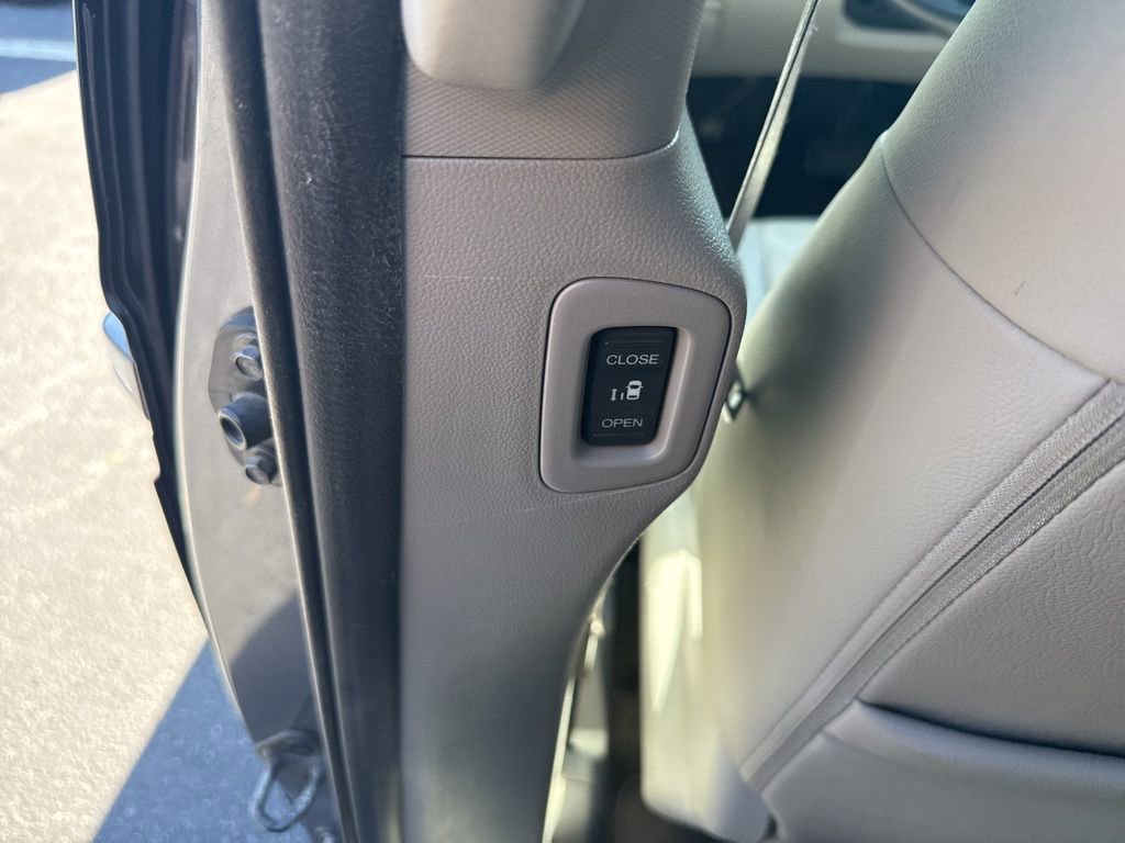 Used 2014 Honda Odyssey EX-L image 13