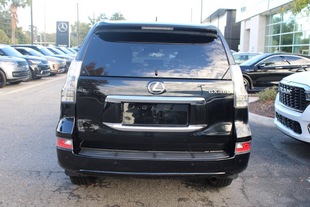 Used 2023 Lexus GX 460 Premium w/ Premium Package image 7