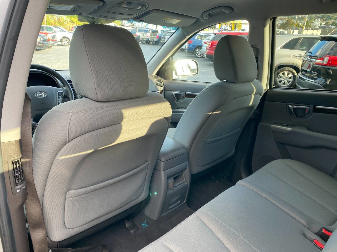 Used 2011 Hyundai Santa Fe GLS image 22