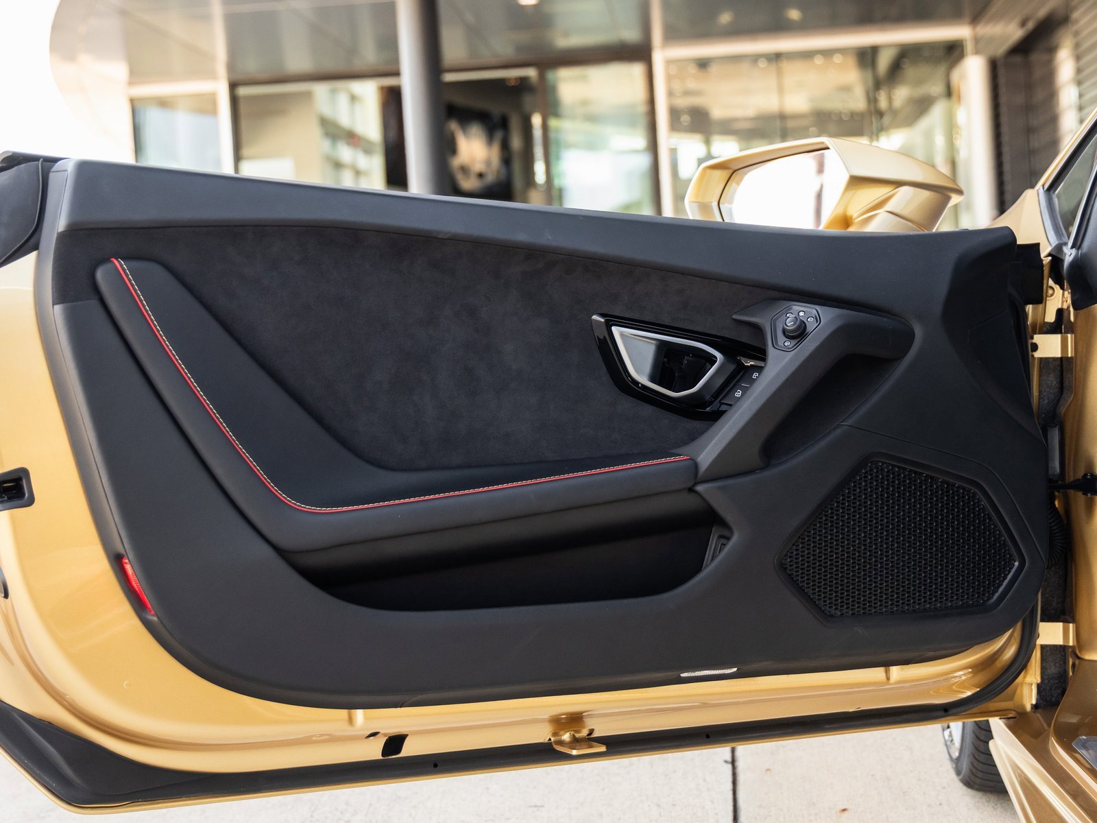 Used 2020 Lamborghini Huracan EVO image 26