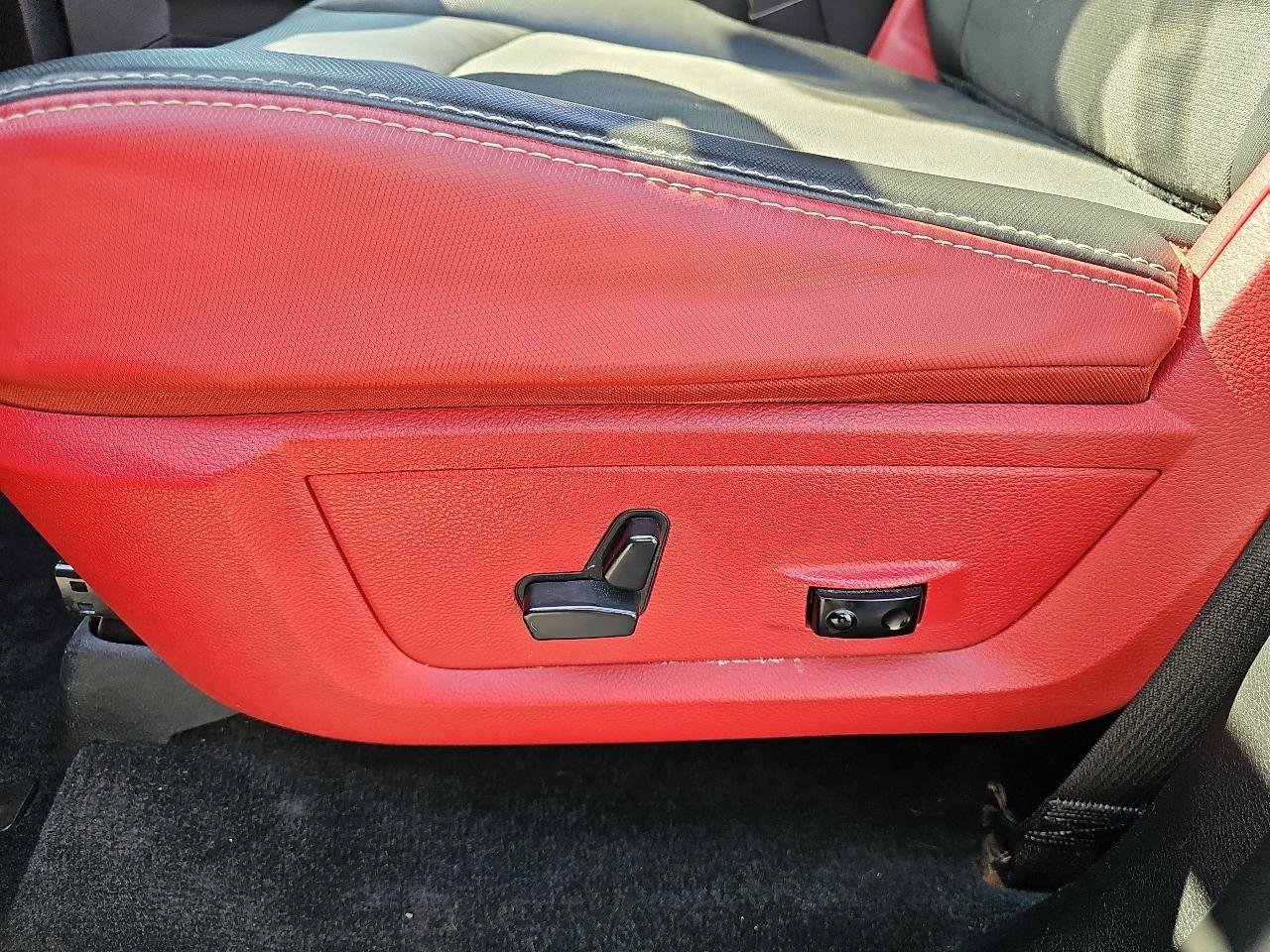 Used 2015 RAM 1500 Rebel w/ Luxury Group image 9