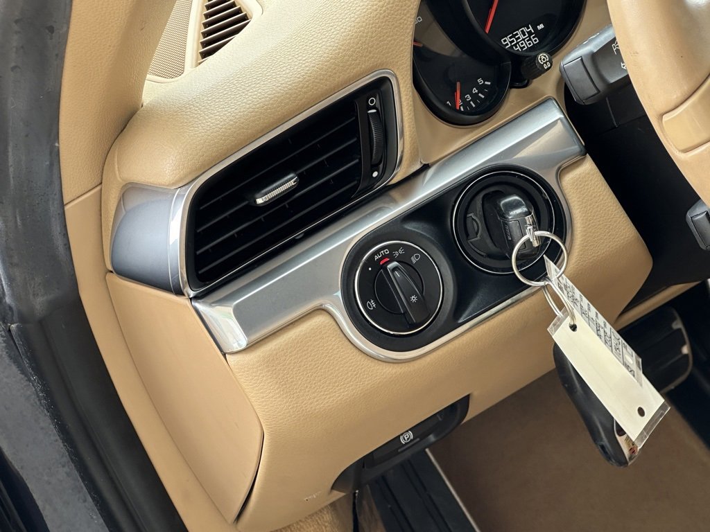 Used 2012 Porsche 911 Carrera image 20