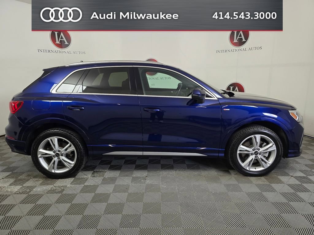 Certified 2023 Audi Q3 2.0T Premium Plus w/ Premium Plus Package AWD/4WD image 3